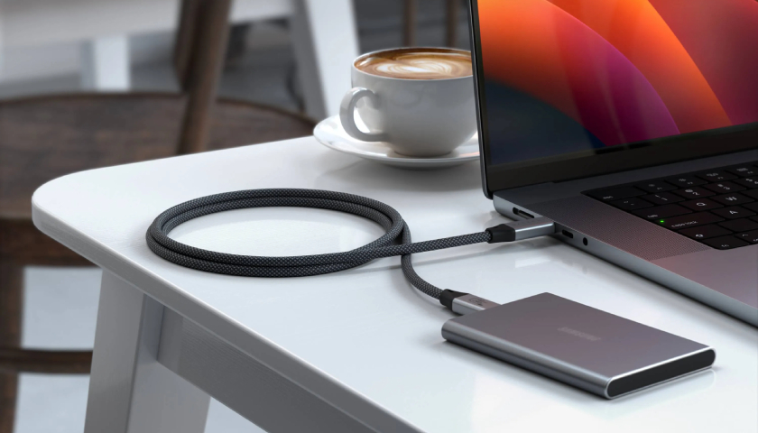 Прочная конструкция и стильный дизайн Satechi USB4 Pro